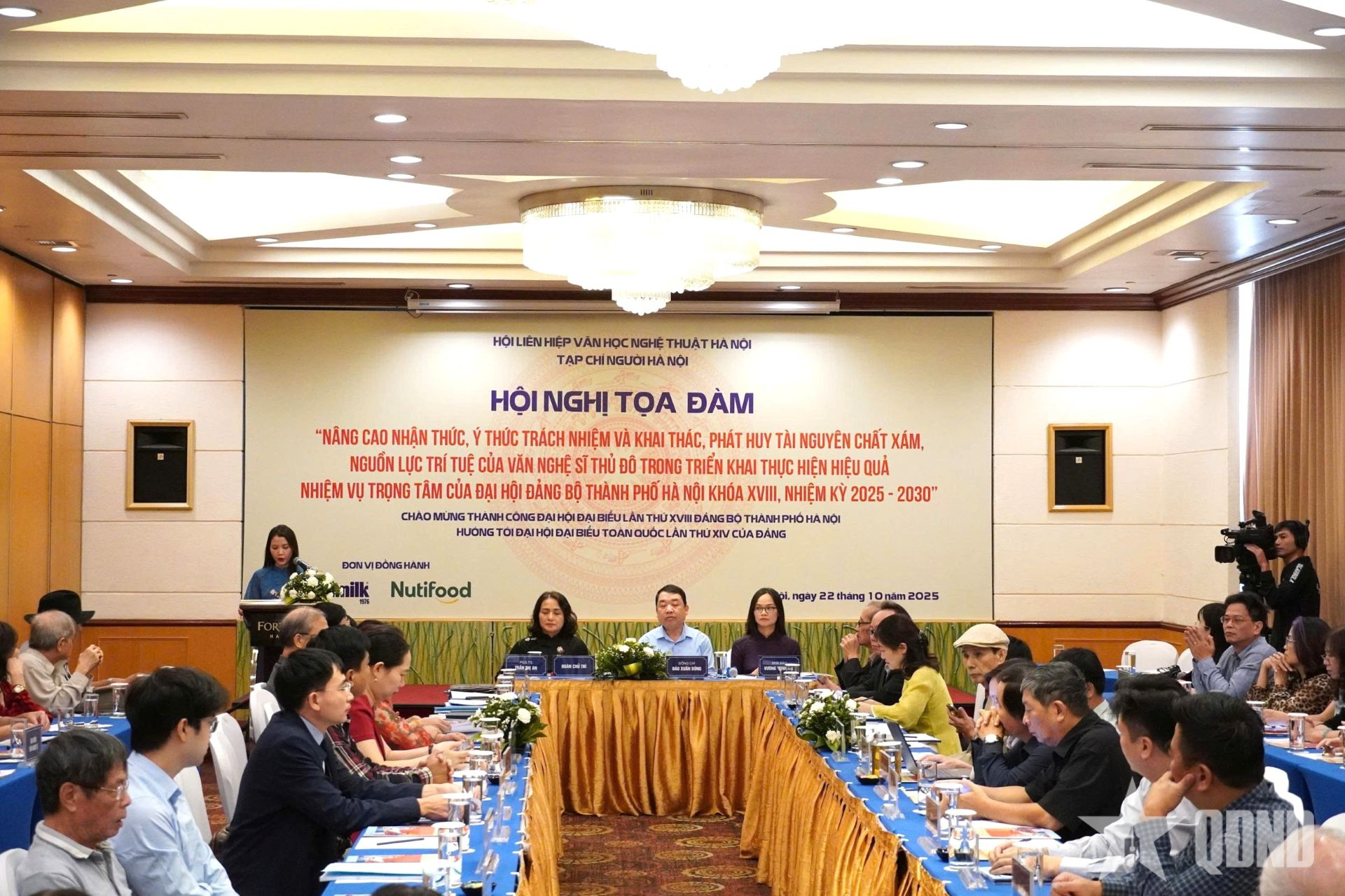 Tọa đàm về phát huy tiềm năng sáng tạo của văn nghệ sĩ Thủ đô